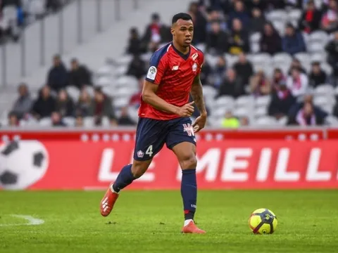 'Lá chắn thép' do dự, Arsenal hồi hộp chờ đợi tin vui từ chợ Hè 2020