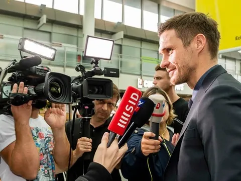 Gặp đối thủ yếu nhất bảng, cựu sao Dortmund vẫn tỏ ra thận trọng