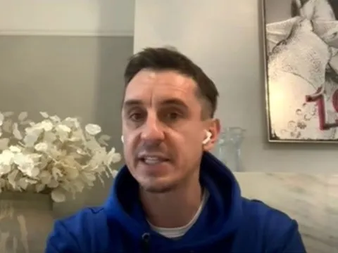 "Man United sẽ rút ngắn khoảng cách với Liverpool"