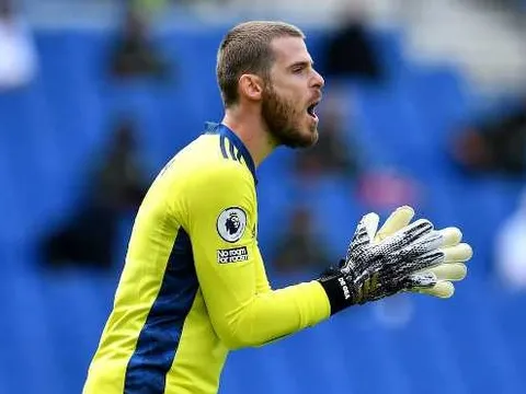 Gary Neville chỉ rõ vị trí Guardiola và Klopp sẽ củng cố nếu đến Man Utd