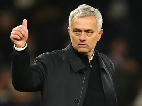 Gạt bỏ Messi lẫn Ronaldo, Mourinho chỉ ra cầu thủ tài năng nhất lịch sử