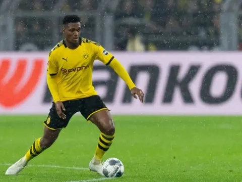 GĐTT lên tiếng, Dortmund sắp giữ chân "viên ngọc quý"