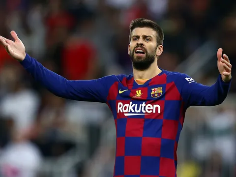 Đây, tình huống Pique cáu bẳn với kẻ 'hạ sát' Barca
