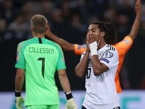 Hàng thủ và điểm yếu chết người của tuyển Đức