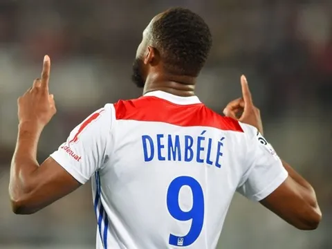 Chia lửa với Ronaldo, Juventus chọn sát thủ "ngủ quên"