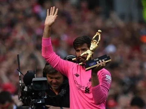 Cựu thủ thành Liverpool nói về đàn em: “Cậu ấy thật xuất sắc’’