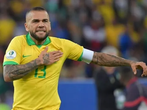 Dani Alves sẽ tới Arsenal nếu chấp nhận được điều này