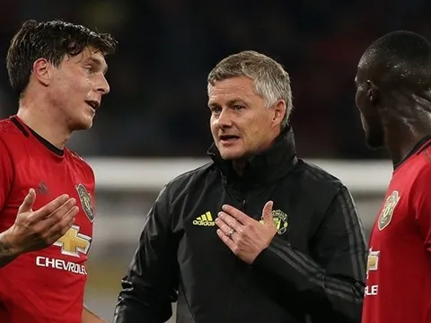 Người cũ Man Utd mách nước giúp Solskjaer đánh bại Liverpool