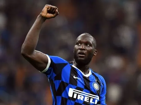 Lukaku: "Solskjaer nói với tôi 1 điều trên sân tập"