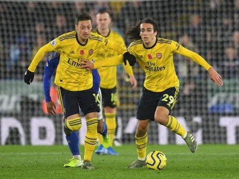 Phong độ kém cỏi, 2 ngôi sao Arsenal bị cho "ra rìa" ở CK FA Cup