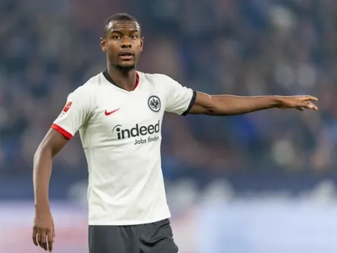 Hai ông lớn Premier League quyết nâng cấp hàng thủ bằng cái tên "lạ"