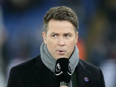 Owen chỉ ra "chìa khóa" giúp Man United đánh bại Liverpool