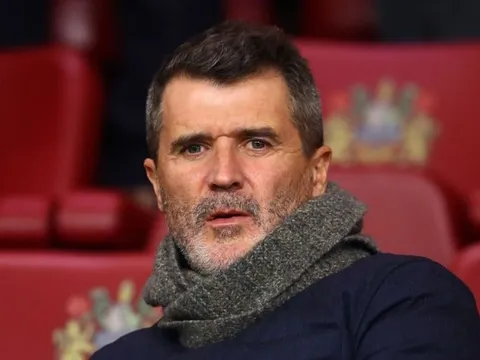 Roy Keane yêu cầu các đội bóng lớn trả "full" lương