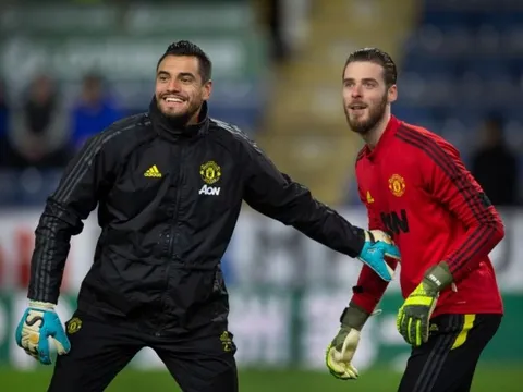 Bất mãn trước Ole và De Gea, Romero tìm đường tháo chạy khỏi MU