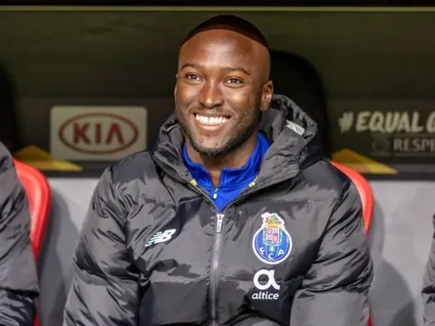 "Thả thính" công khai, nhà vô địch châu Âu tiến cử mình với Arsenal