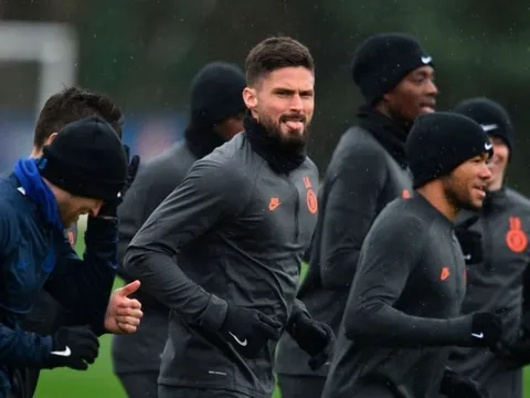 Chelsea hủy buổi tập trước "bóng ma" COVID-19