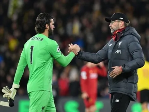 XONG! Thảm họa với Liverpool, Klopp báo tin buồn về thủ thành số 1
