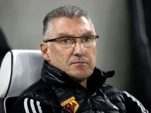 HLV Watford công kích Thủ tướng Anh giữa cơn đại dịch