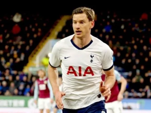 "Man Utd nên ký cái tên miễn phí, chất lượng vừa rời Spurs đó"