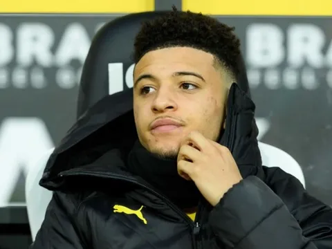 Lộ lý do Jadon Sancho phải ngồi ngoài trước Schalke