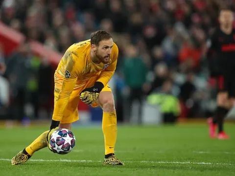 Michael Owen chỉ ra sự khác biệt lớn nhất khiến Liverpool thất bại cay đắng