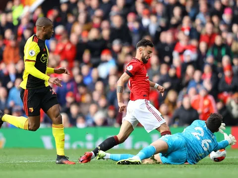 Sao Watford: "Anh ấy quá nhanh, tôi không thể theo kịp"