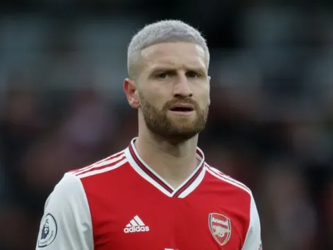Arsenal chiêu mộ Mustafi dựa vào số liệu thống kê