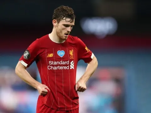 Michael Owen chỉ điểm ngôi sao tệ nhất nơi hàng thủ Liverpool