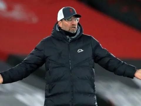 Liverpool kém "may mắn" hơn Man United?