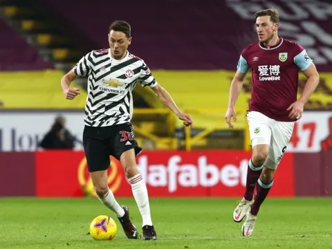 Man Utd đánh chiếm ngôi đầu, Matic gửi thông điệp cực gắt đến Liverpool