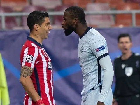 "Tôi sẵn sàng đấm Suarez!"