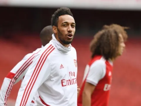 XONG! Aubameyang lên tiếng, làm rõ tương lai tại Arsenal