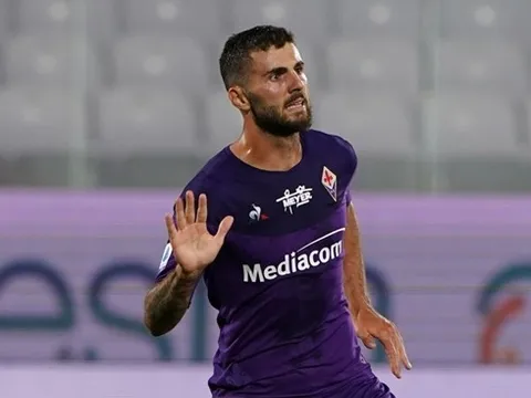 “Hàng hớ” Wolves làm điều đặc biệt khi trở về Serie A