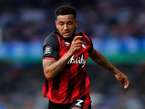 Tăng cường hàng công, Milan hỏi mua cựu sao Man Utd