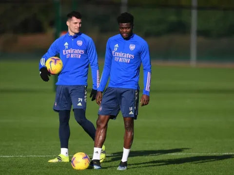 Đá cặp 6 trận cùng bom tấn Arsenal, Xhaka phải buông lời thật lòng