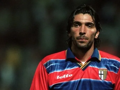 “Họ nói tôi phải ra đi để nhường chỗ cho Buffon”