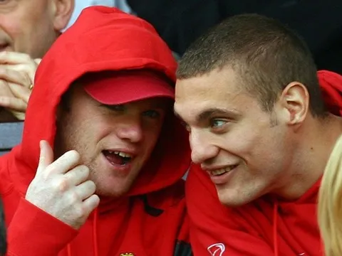 'Lần đầu gặp Rooney, tôi tưởng anh ấy đang nói tiếng Đức'