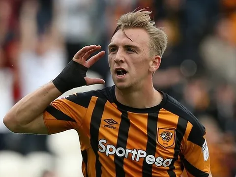 Nâng cấp hàng công, bộ đôi Premier League nhắm chiêu mộ ''sát thủ'' Championship ghi 22 bàn/mùa