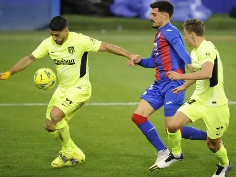 Ghi 4 bàn nữa, Suarez sẽ được BLĐ Atletico thưởng lớn