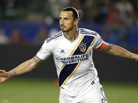 Bùng nổ sau tuổi 30, Ibrahimovic tới bến đỗ thứ 10 - một "Gã khổng lồ" nữa?