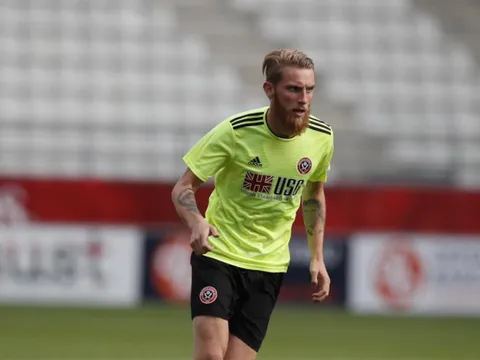 Gia nhập với giá kỷ lục, bạn thân Daniel James liền có trận ra mắt tân binh Premier League