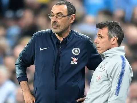 Gianfranco Zola: "Ông ấy khiến các cầu thủ nhàm chán"