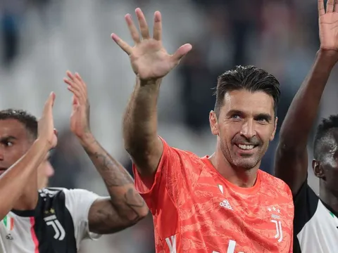 Huyền thoại Juventus phá vỡ kỷ lục khủng của huyền thoại Milan