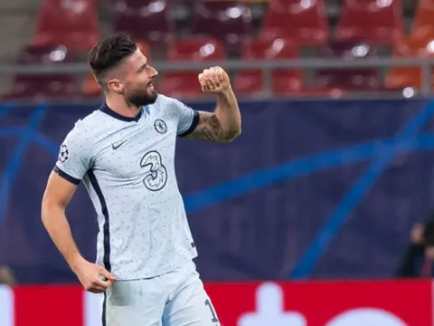 Sau Drogba, Giroud là cầu thủ Chelsea đầu tiên làm được 1 điều