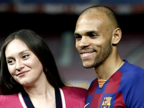 Giữa bão COVID-19, sao Barca thông báo niềm vui to lớn khiến CĐV phát sốt