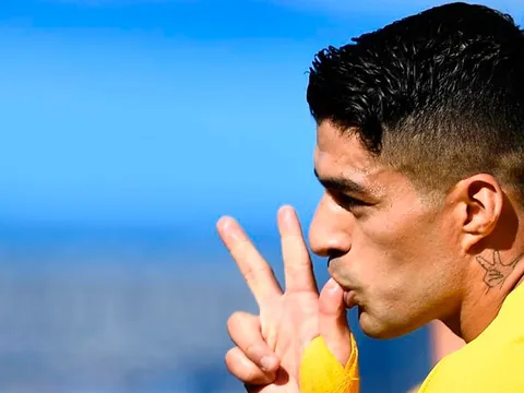 Giúp Barca đánh bại Getafe, Suarez đáp trả CĐV đội nhà "cực gắt"