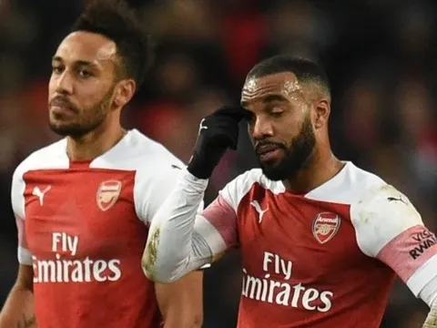 Gọi điện cho Raiola, Arsenal vẫn ôm hận vì Aubameyang và Lacazette