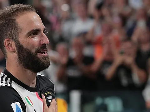 Gonzalo Higuain nổ súng cho Juventus: Khi 'cục tạ' khẳng định giá trị