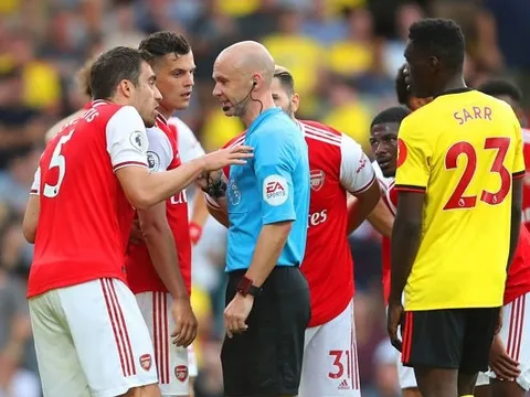 Nhìn Arsenal bị "hành", Guardiola nói điều khó tin về Watford