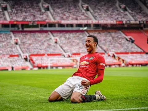 'Cậu ta có thể thành huyền thoại của Man Utd, không nghi ngờ gì nữa'